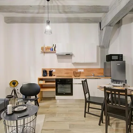 Lamboise Une Vie De Chateau Apartment Tours